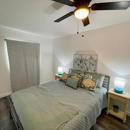 1102 French St Apartment Santa Ana Exterior photo